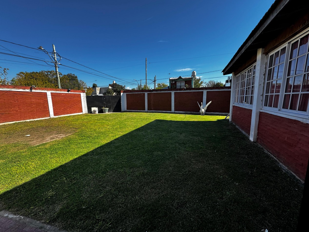 VENTA CASA 3 AMBIENTES CON PATIO Y QUINCHO