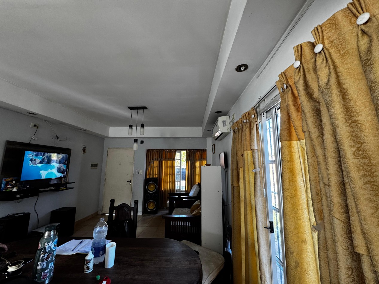 VENTA CASA 3 AMBIENTES CON PATIO Y QUINCHO