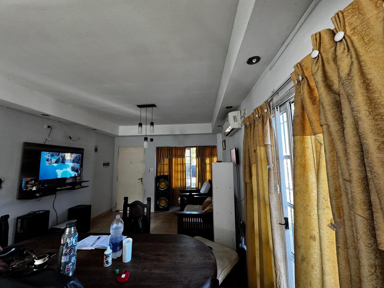 VENTA CASA 3 AMBIENTES CON PATIO Y QUINCHO