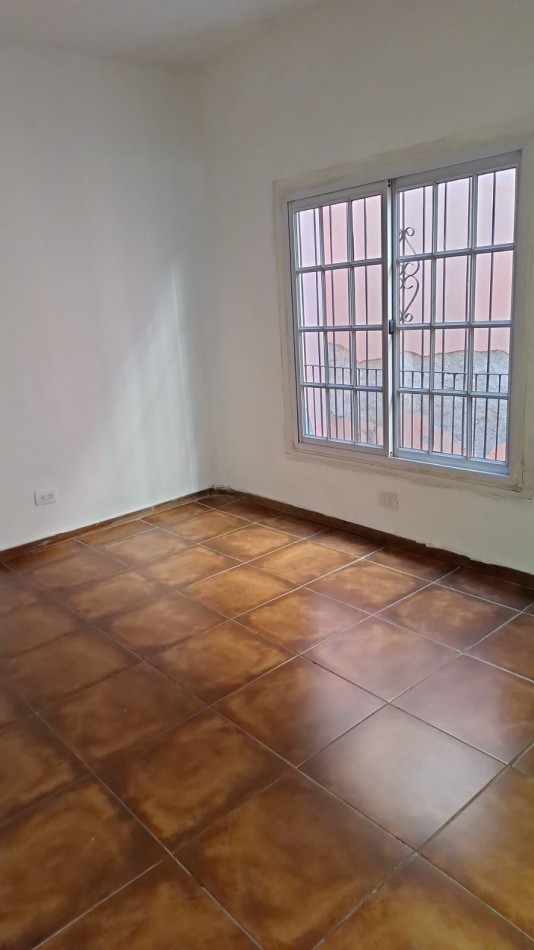 VENTA CASA 4 AMBIENTES SAN MIGUEL