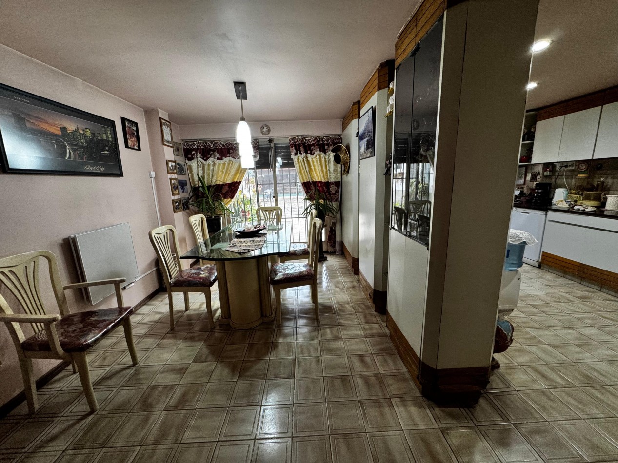 CASA DE 5 AMBIENTES JOSE C PAZ
