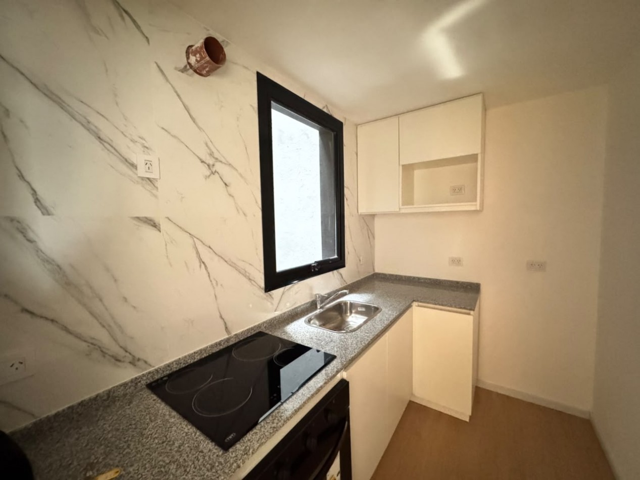 ALQUILER DEPARTAMENTO 2 AMBIENTES AMPLIO CON BALCON