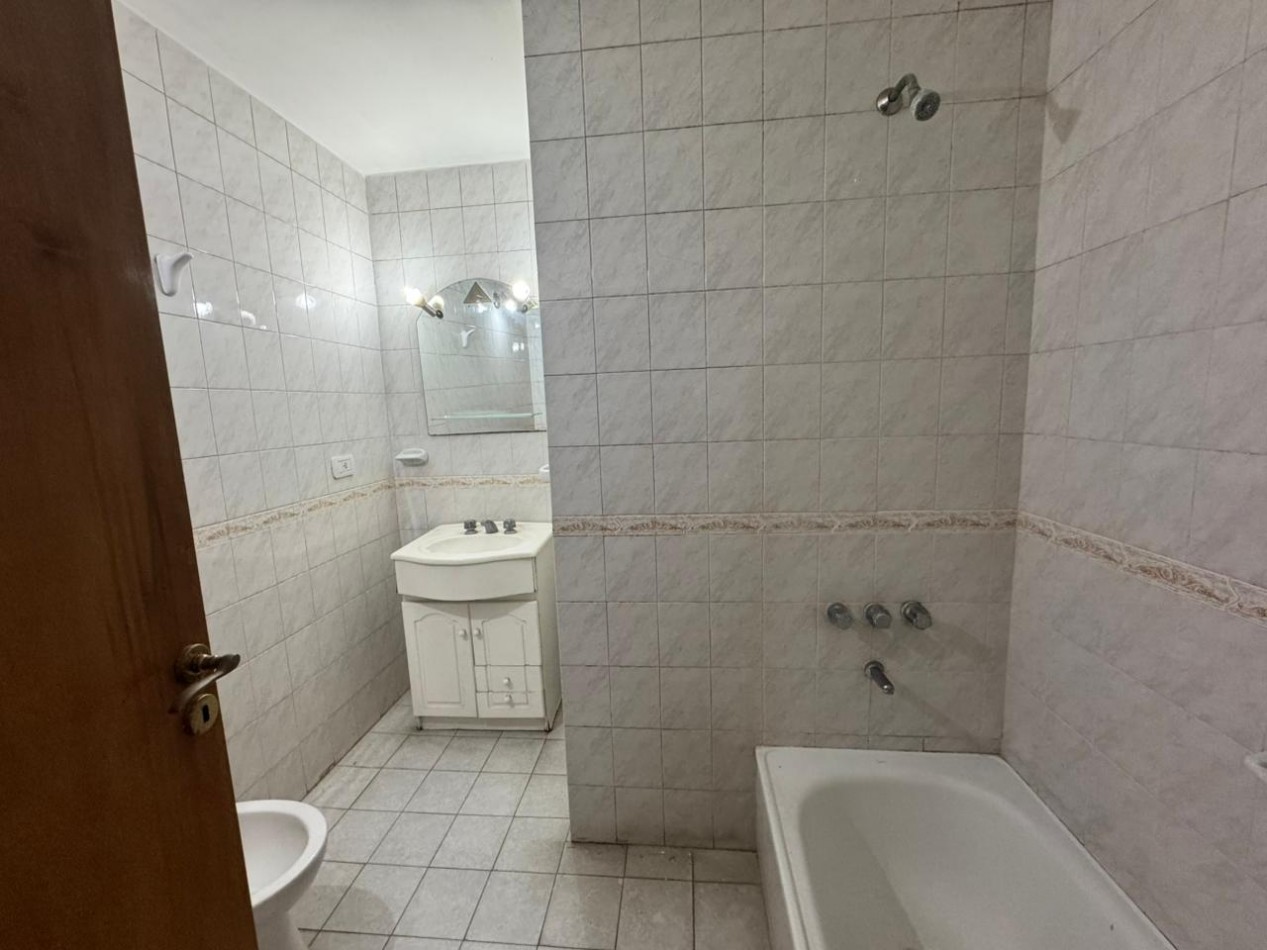 ALQUILER TRIPLEX AMPLIO SAN MIGUEL