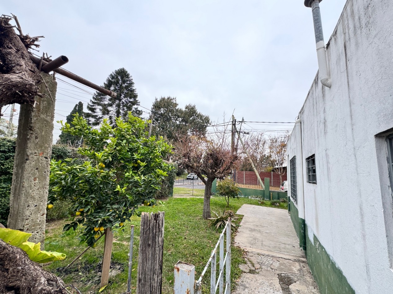 VENTA CASA DE 3 AMBIENTES BENAVIDEZ