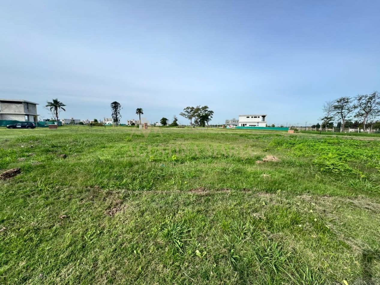 LOTE BARRIO VILLAGE PLAZA BELLA VISTA