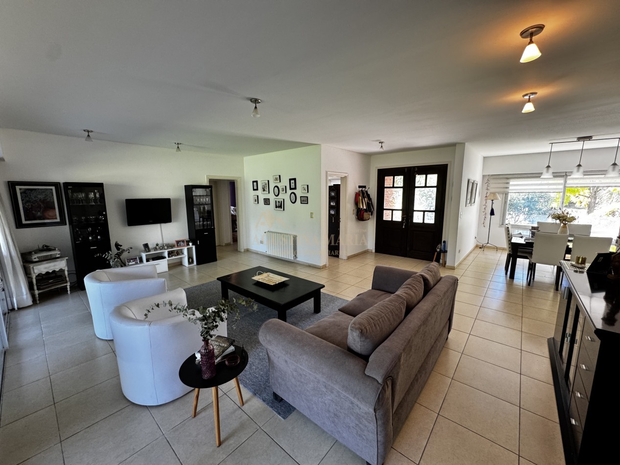 CASA 5 AMBIENTES ALTOS DE MANZANARES