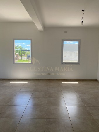 Venta casa 4 ambientes Santa Elena pilar del este