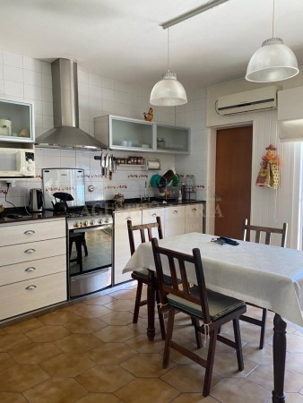 venta Casa 4 ambientes - Bella Vista  