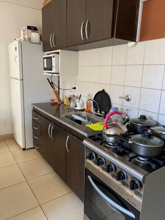 VENTA DPTO. 2 AMBIENTES PLANTA BAJA C/ COCHERA 