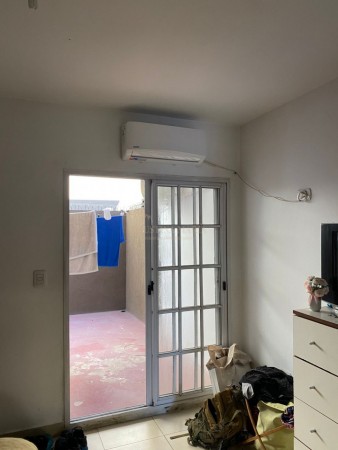 VENTA DPTO. 2 AMBIENTES PLANTA BAJA C/ COCHERA 