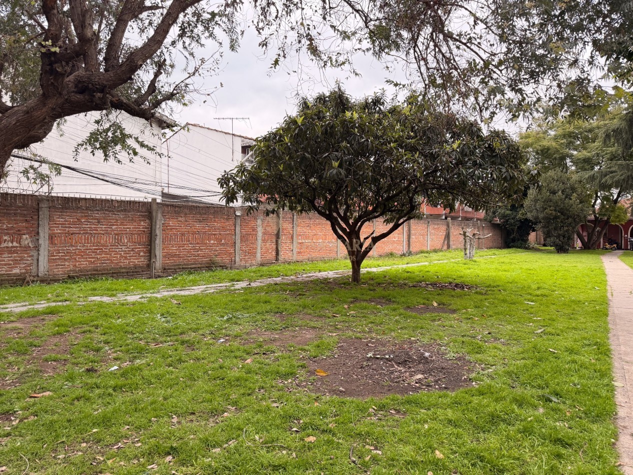 Lote en Venta de 1350 m² en San Miguel | Apto Desarrollo PB + 6 Pisos (2430 m² Edificables)