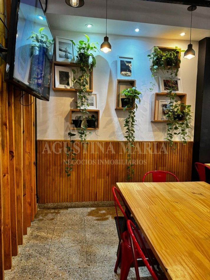 VENTA LOCAL COMERCIAL Y VIVIENDA