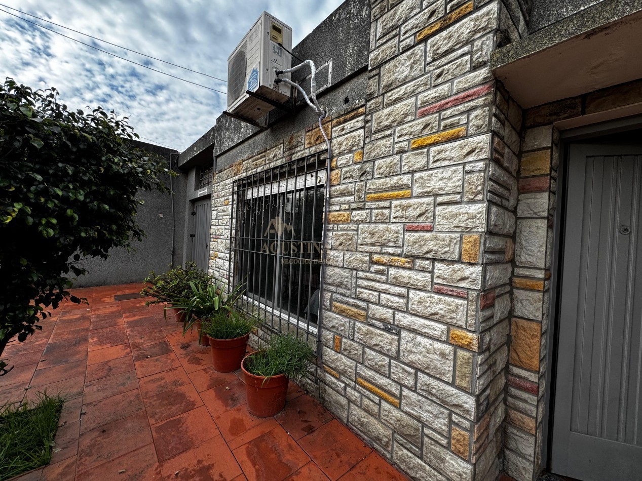 VENTA CASA DE 4 AMBIENTES EN JOSE C PAZ
