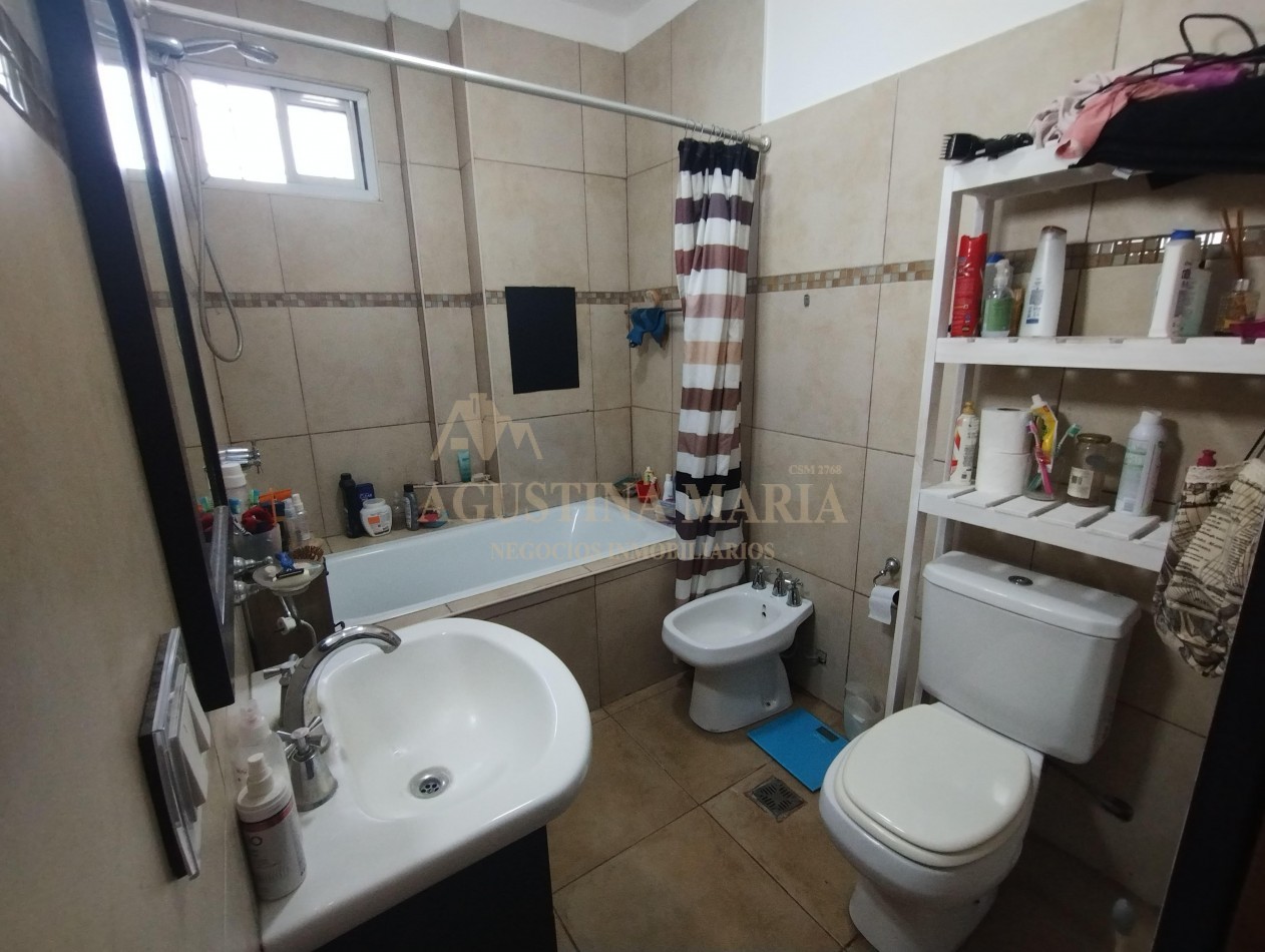 Venta de casa de 4 Ambientes