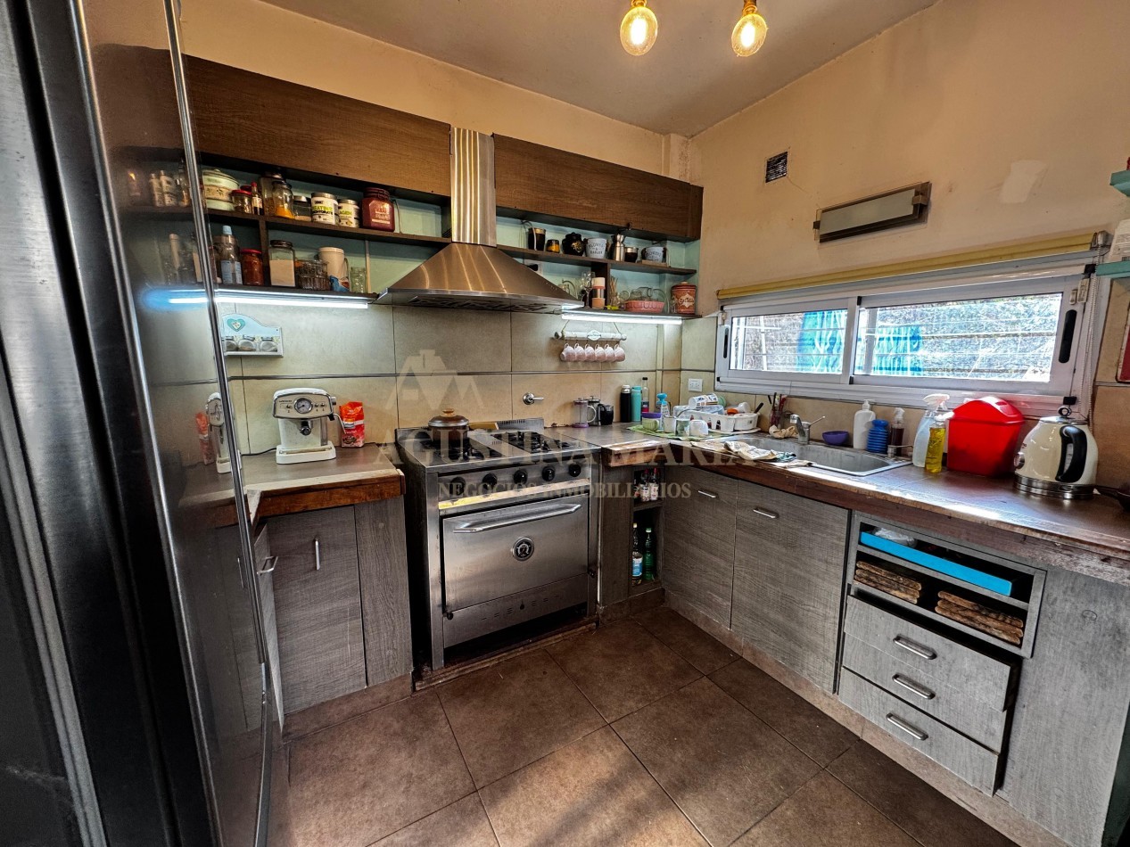 Venta de casa de 4 Ambientes