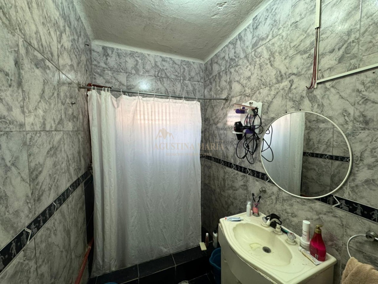 VENTA CASA 3 AMBIENTES CON TERRENO JCP