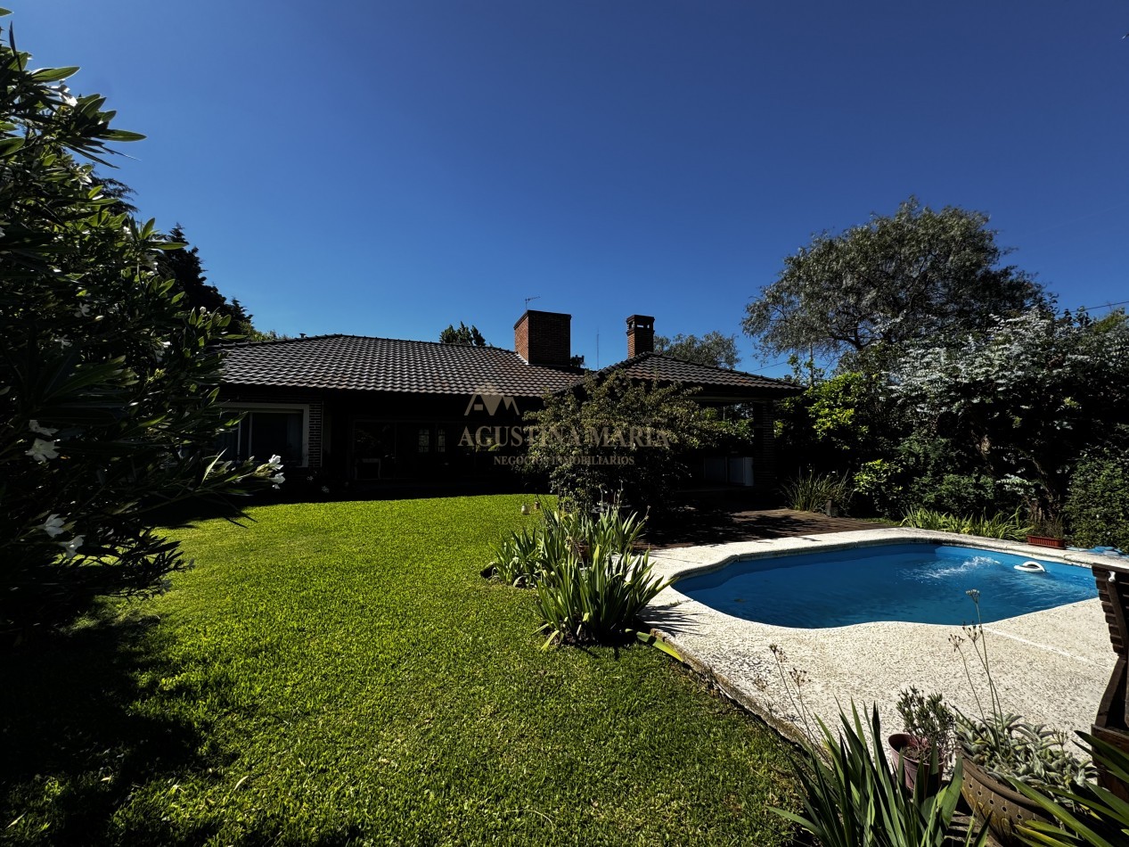 VENTA CASA 4 AMBIENTES ALTOS DE MANZANARES