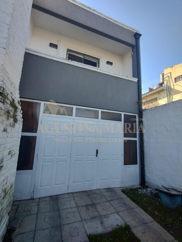 Venta de casa de 4 Ambientes
