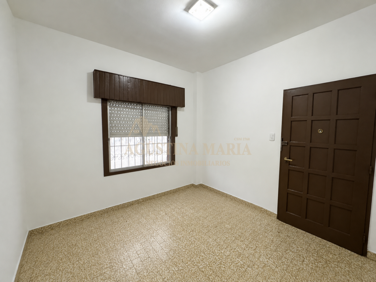 ALQUILER CASA 4 AMBIENTES APTO PROFESIONAL