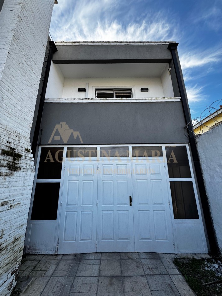 Venta de casa de 4 Ambientes