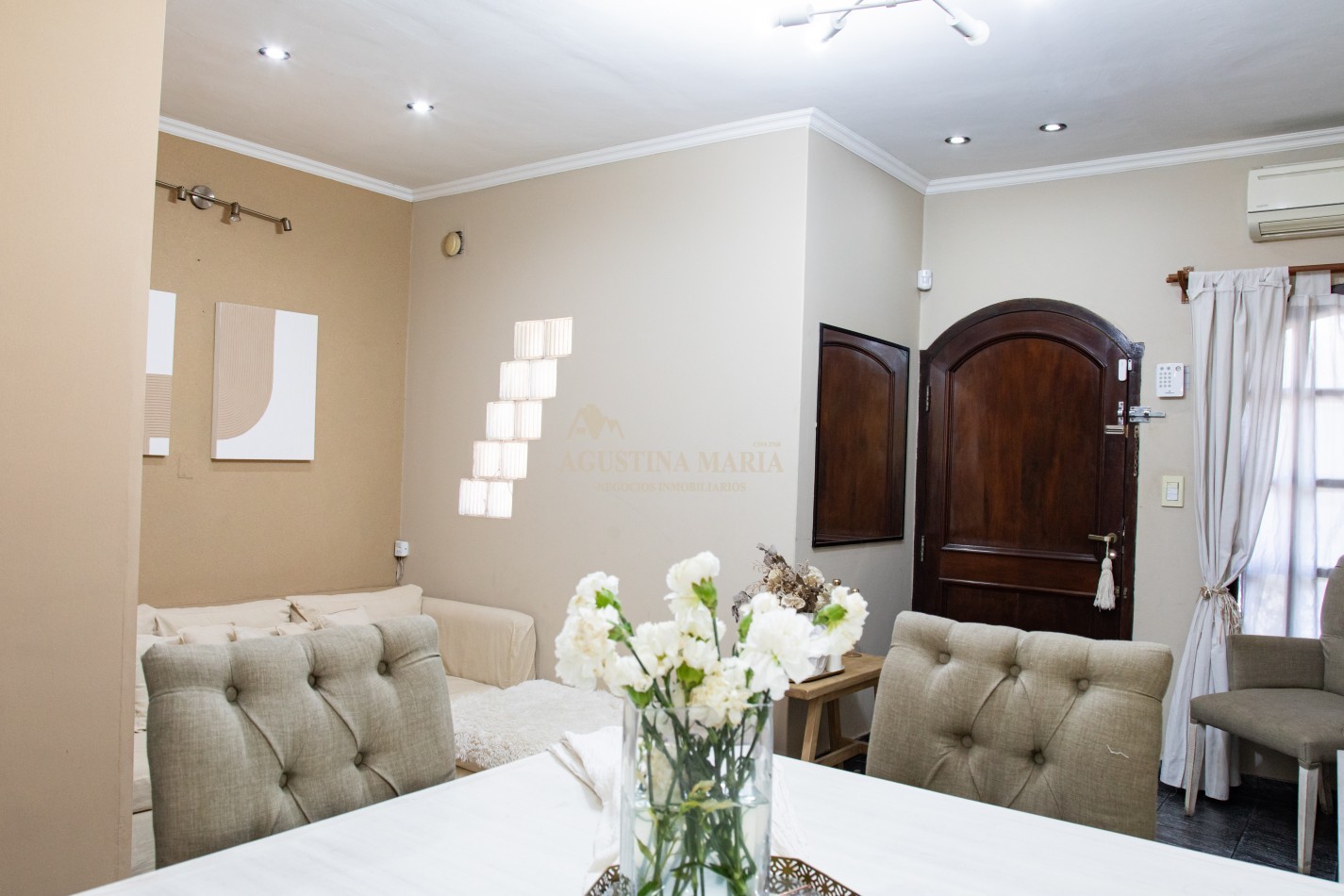 VENTA CASA 3 AMBIENTES GRAND BOURG