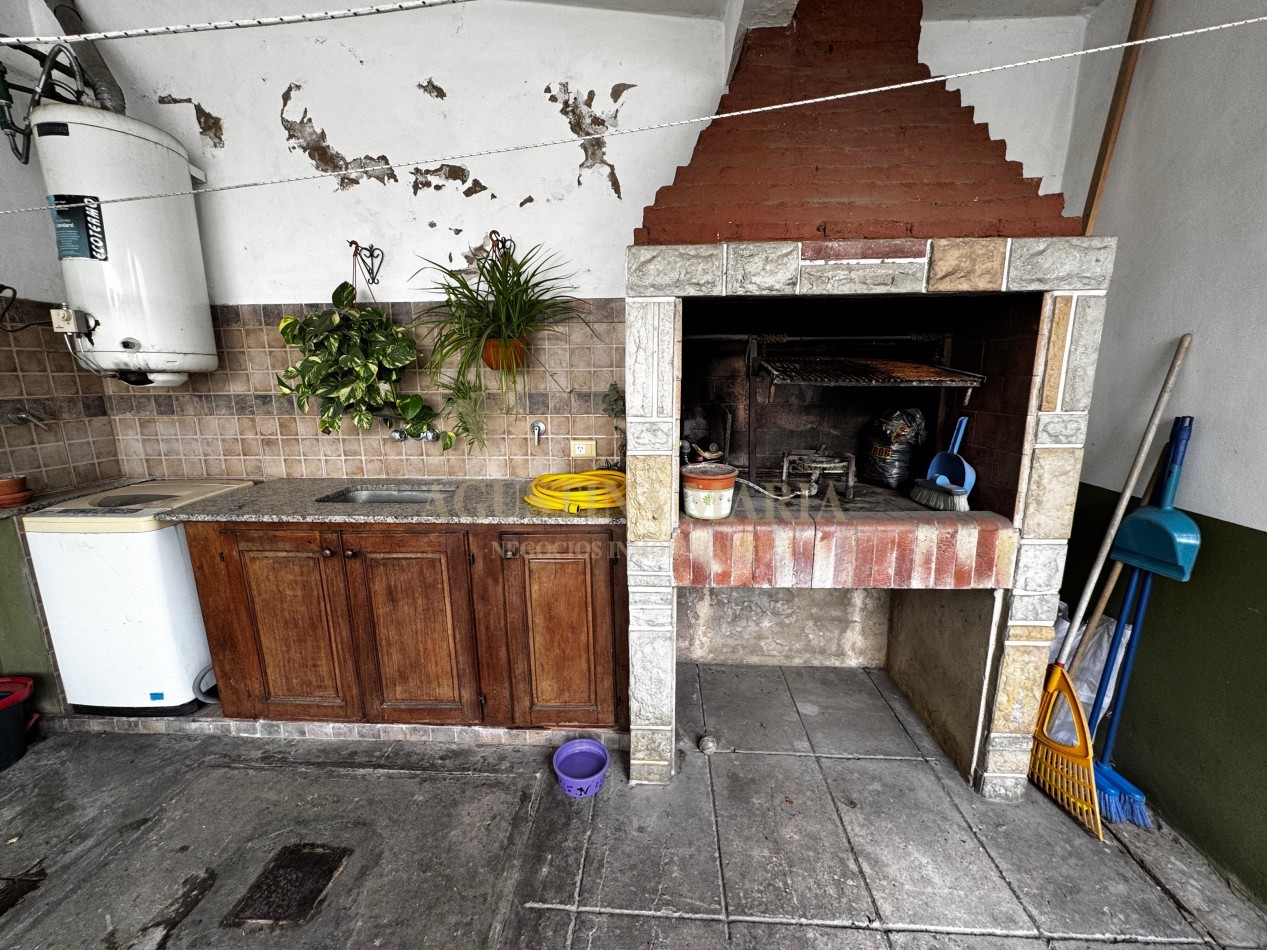 VENTA CASA DE 4 AMBIENTES EN JOSE C PAZ