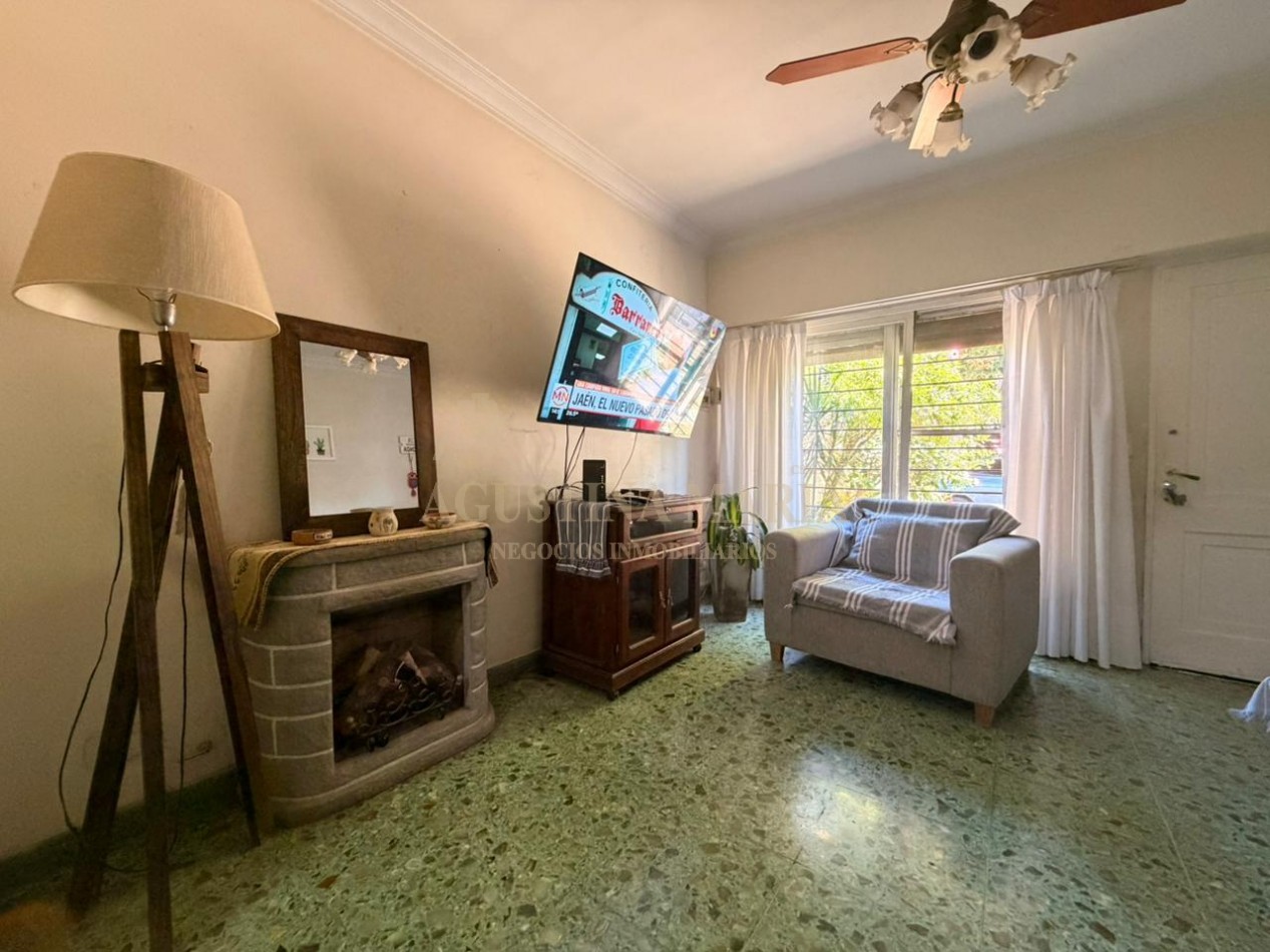 VENTA CASA 5 AMBIENTES - MUÑIZ 