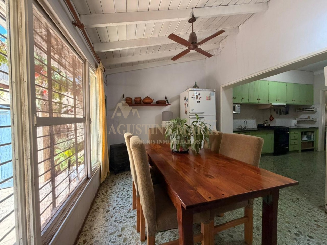 VENTA CASA 5 AMBIENTES - MUÑIZ 