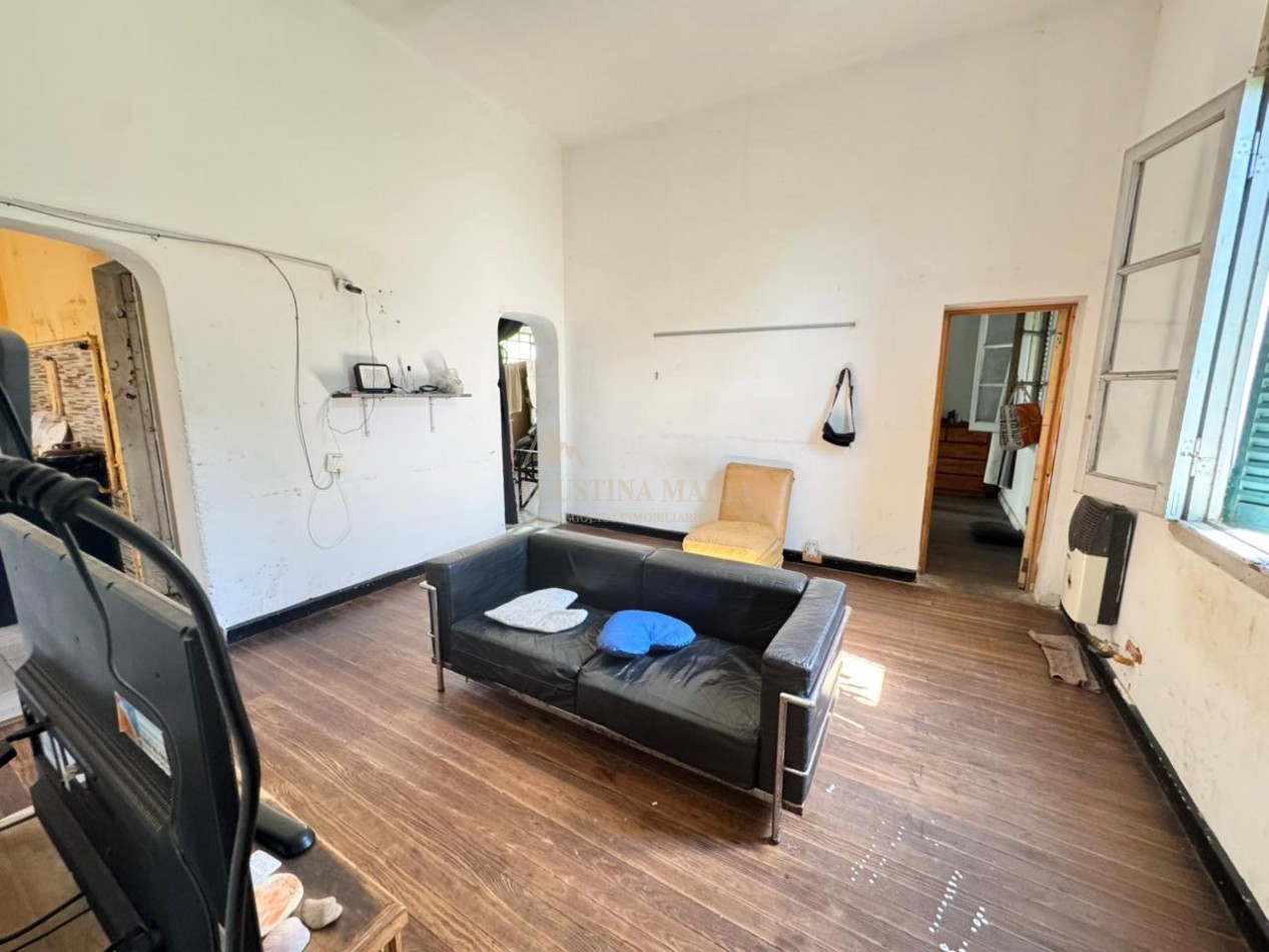 VENTA CASA 3 AMBIENTES CON TERRENO JCP