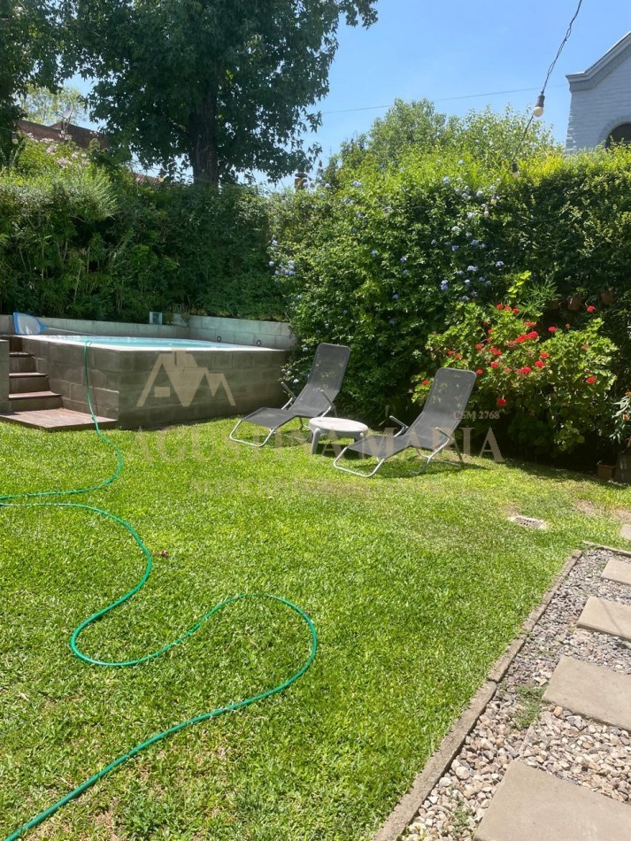 VENTA CASA 5 AMBIENTES BELLA VISTA