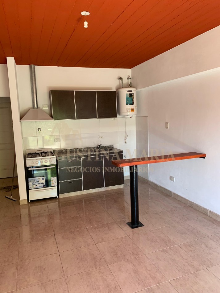 Venta Local y 4 departamentos Jose C Paz