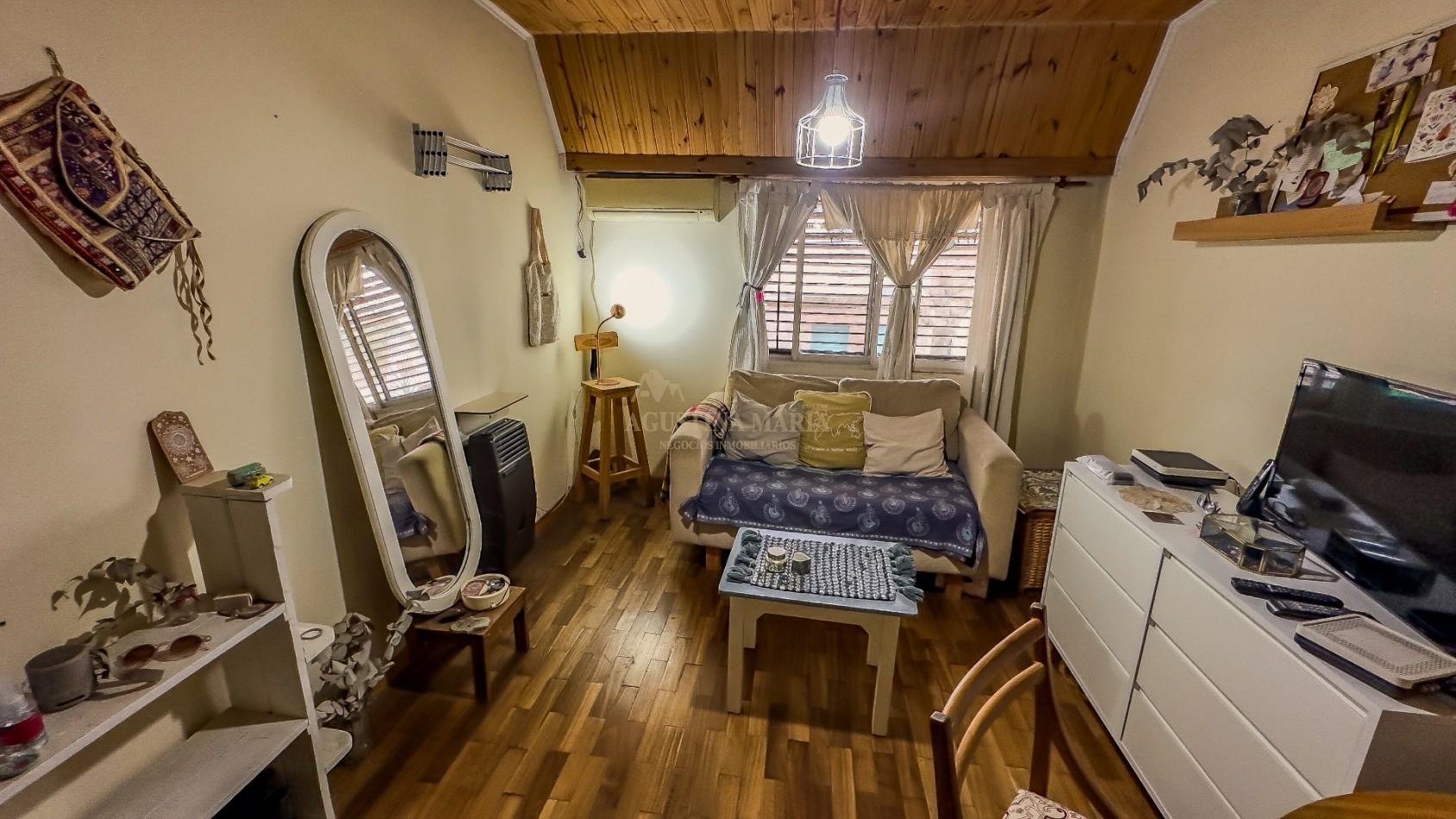 Chalet 3 Ambientes con Departamento 2 Ambientes Independiente en Hurlingham