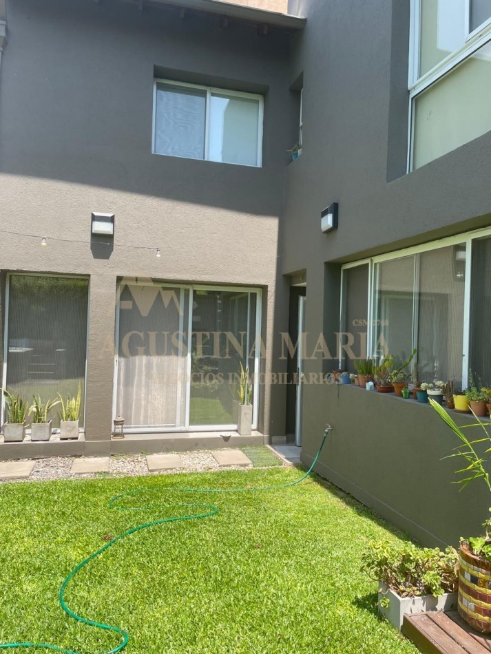 VENTA CASA 5 AMBIENTES BELLA VISTA