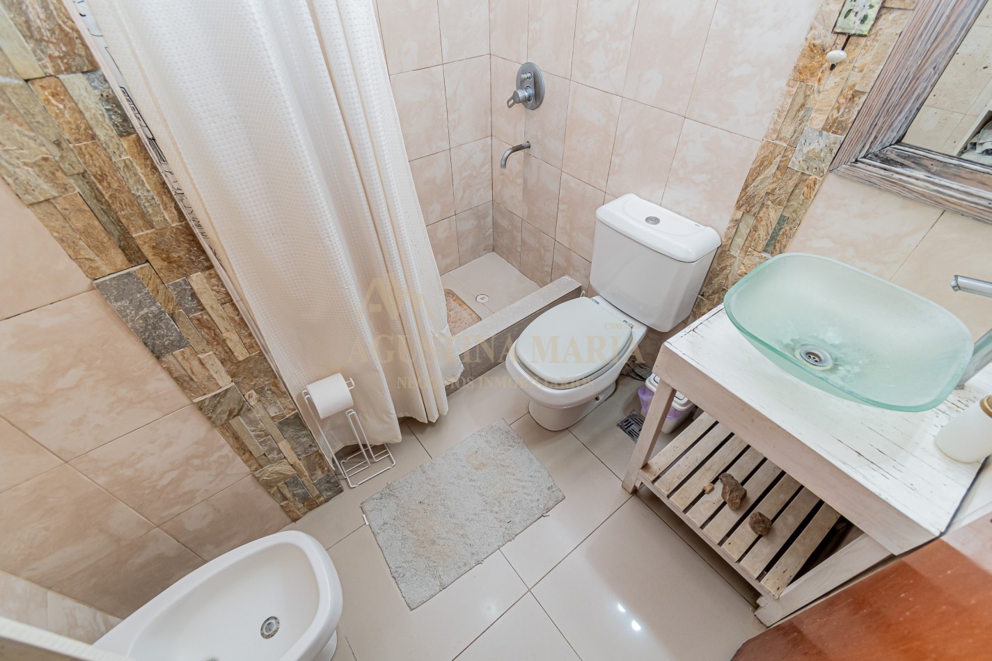 CASA 5 AMBIENTES PILAR