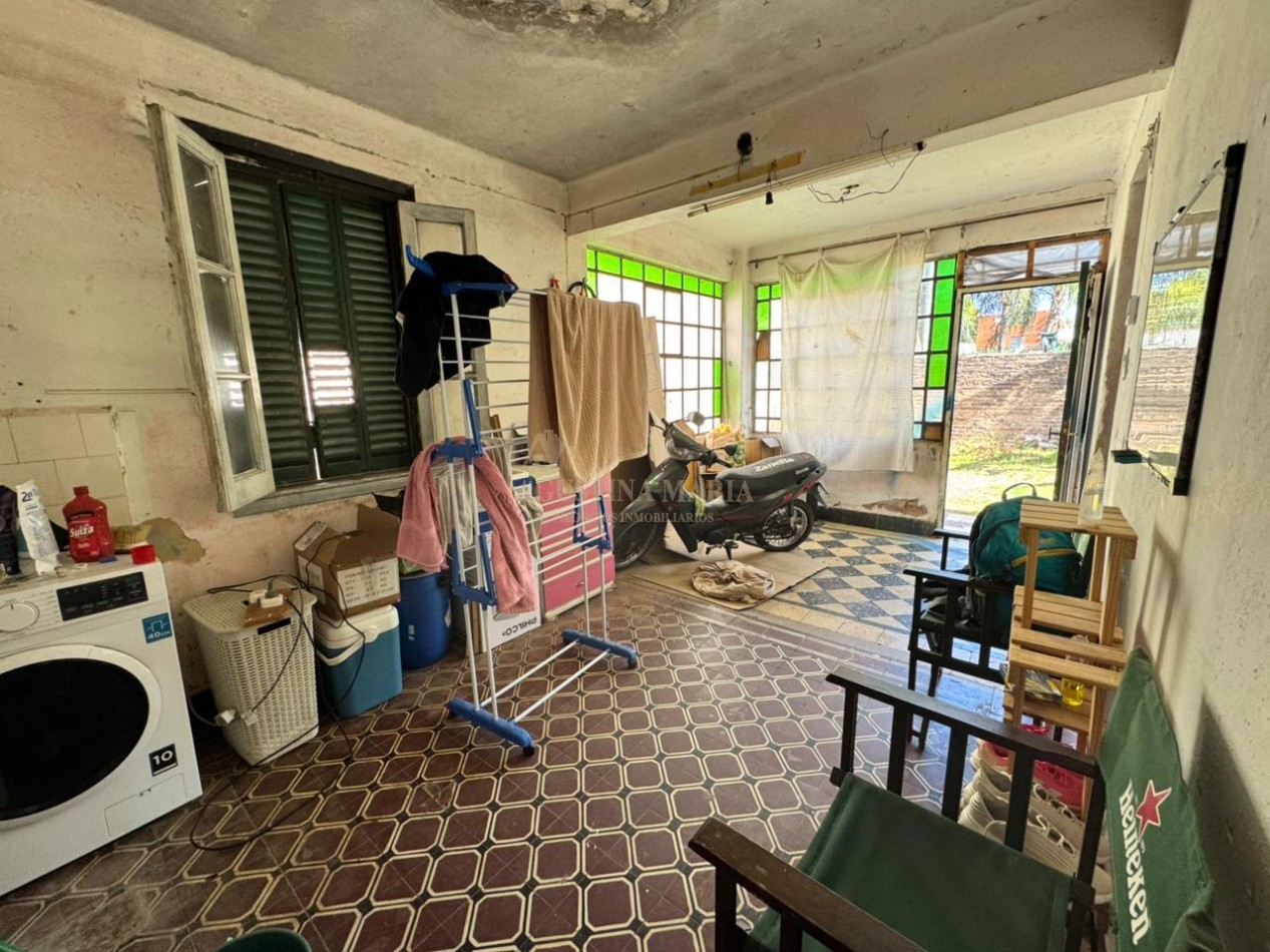 VENTA CASA 3 AMBIENTES CON TERRENO JCP