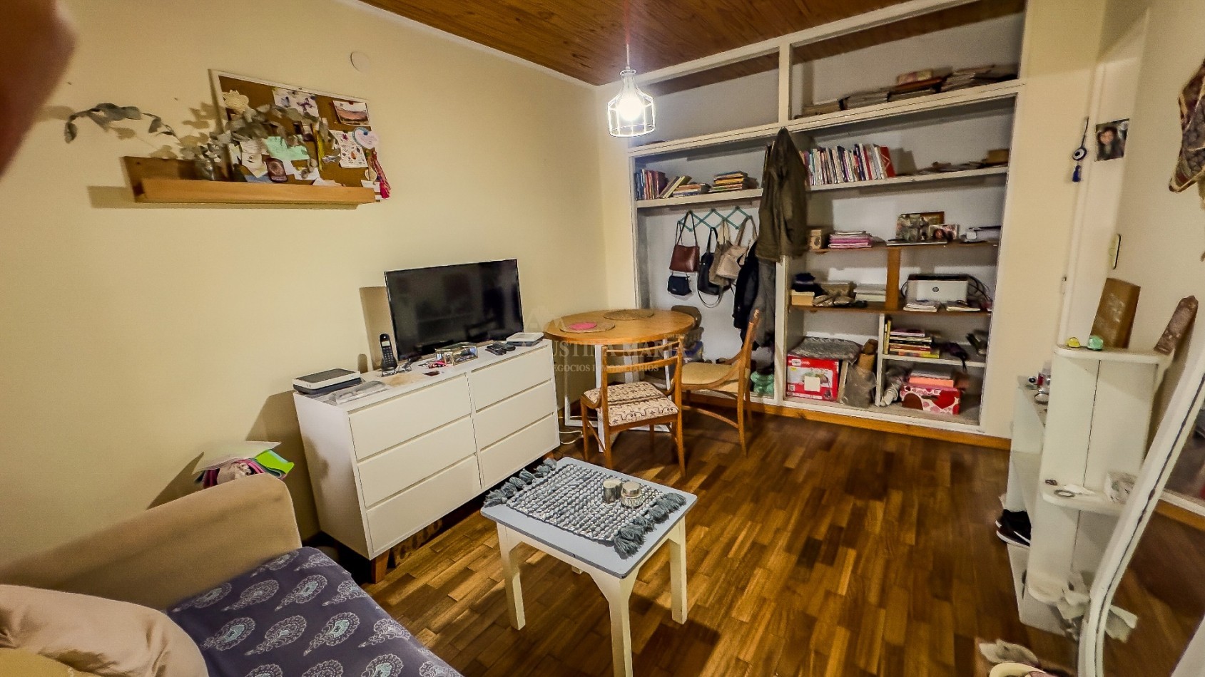 Chalet 3 Ambientes con Departamento 2 Ambientes Independiente en Hurlingham