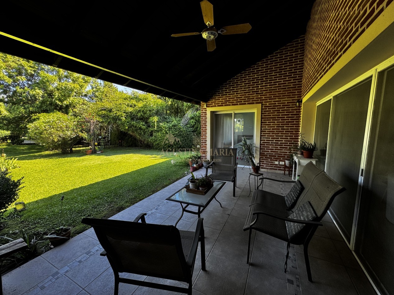 VENTA CASA 4 AMBIENTES ALTOS DE MANZANARES