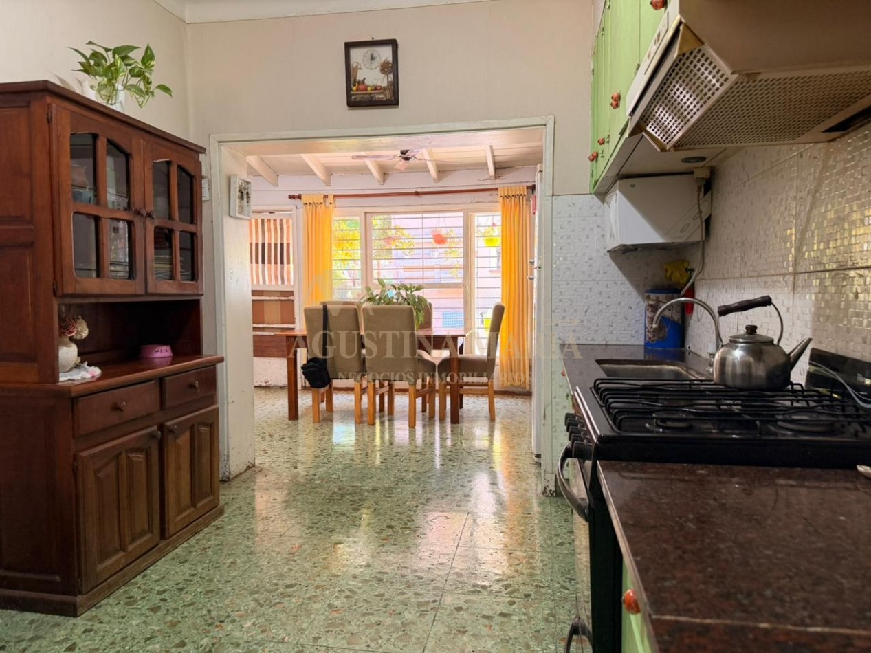 VENTA CASA 5 AMBIENTES - MUÑIZ 