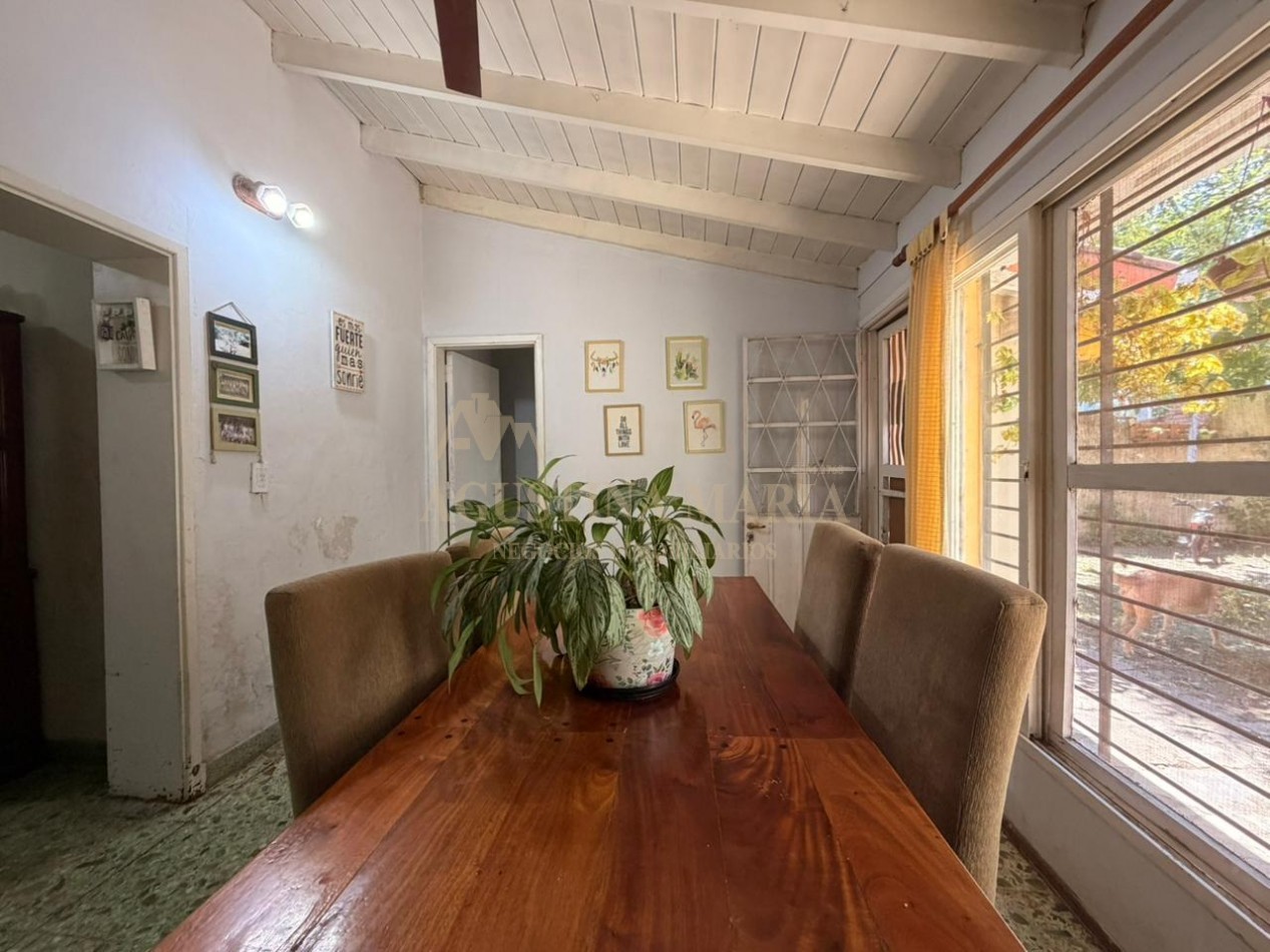 VENTA CASA 5 AMBIENTES - MUÑIZ 