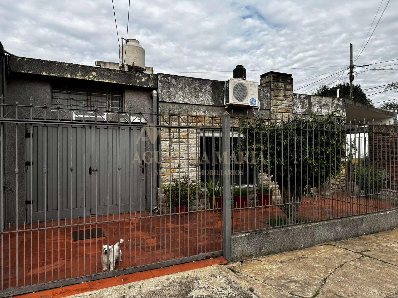 VENTA CASA DE 4 AMBIENTES EN JOSE C PAZ