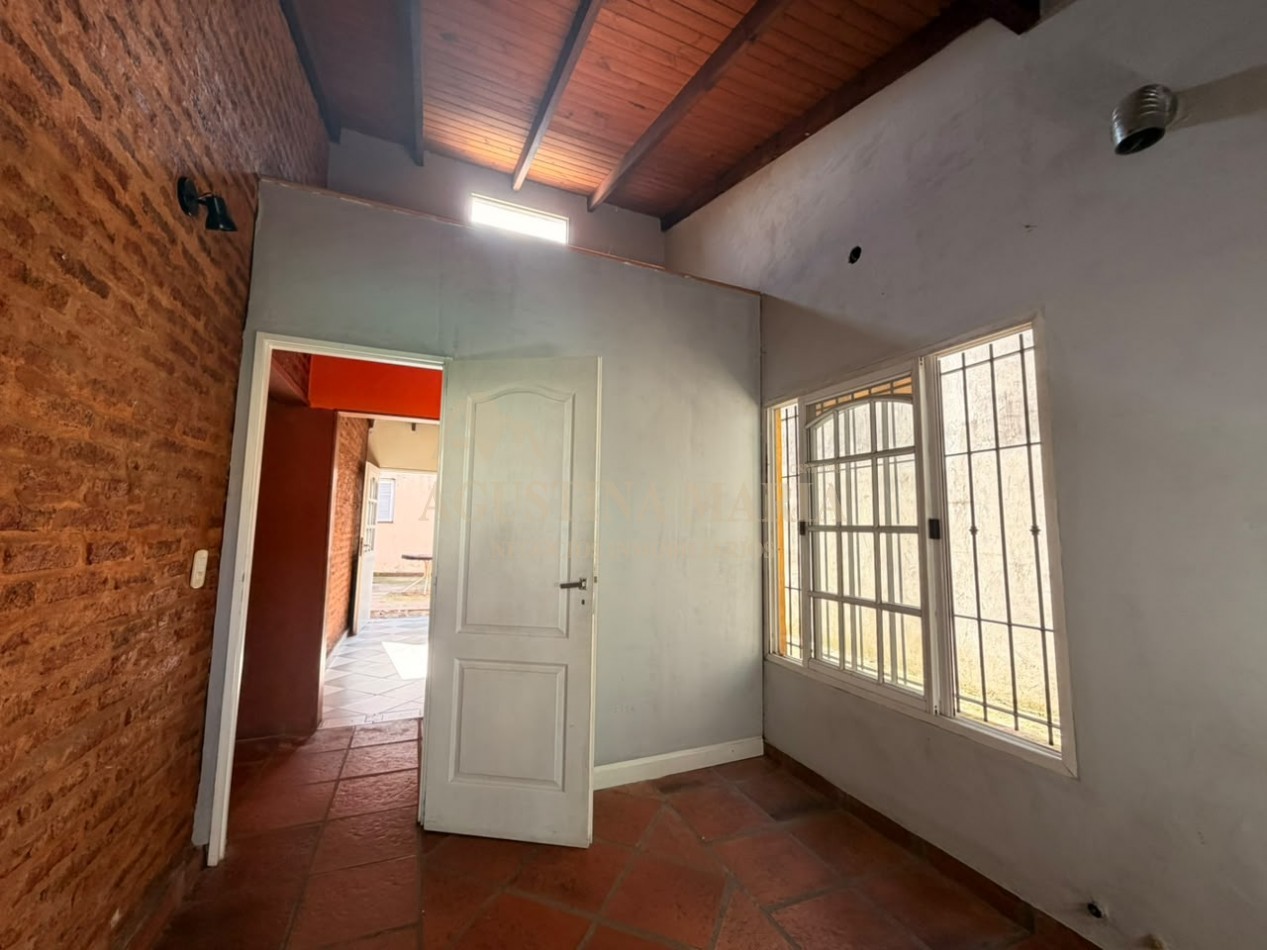 VENTA CASA 3 AMBIENTES BELLA VISTA 