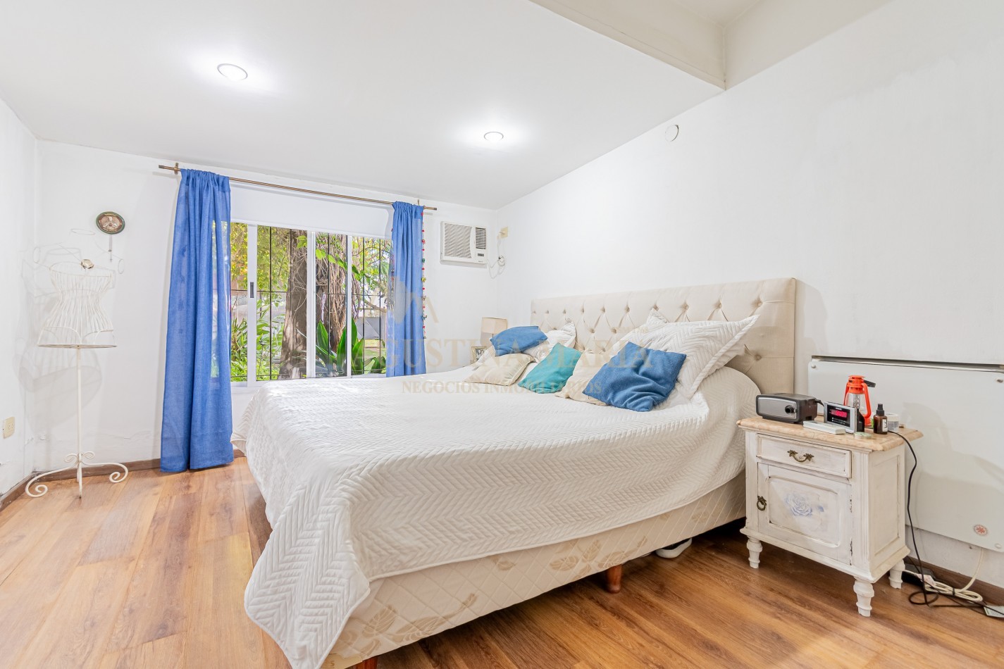CASA 5 AMBIENTES PILAR