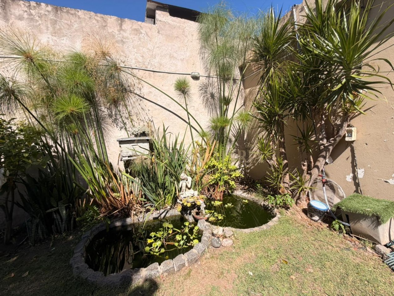 VENTA CASA 5 AMBIENTES - MUÑIZ 