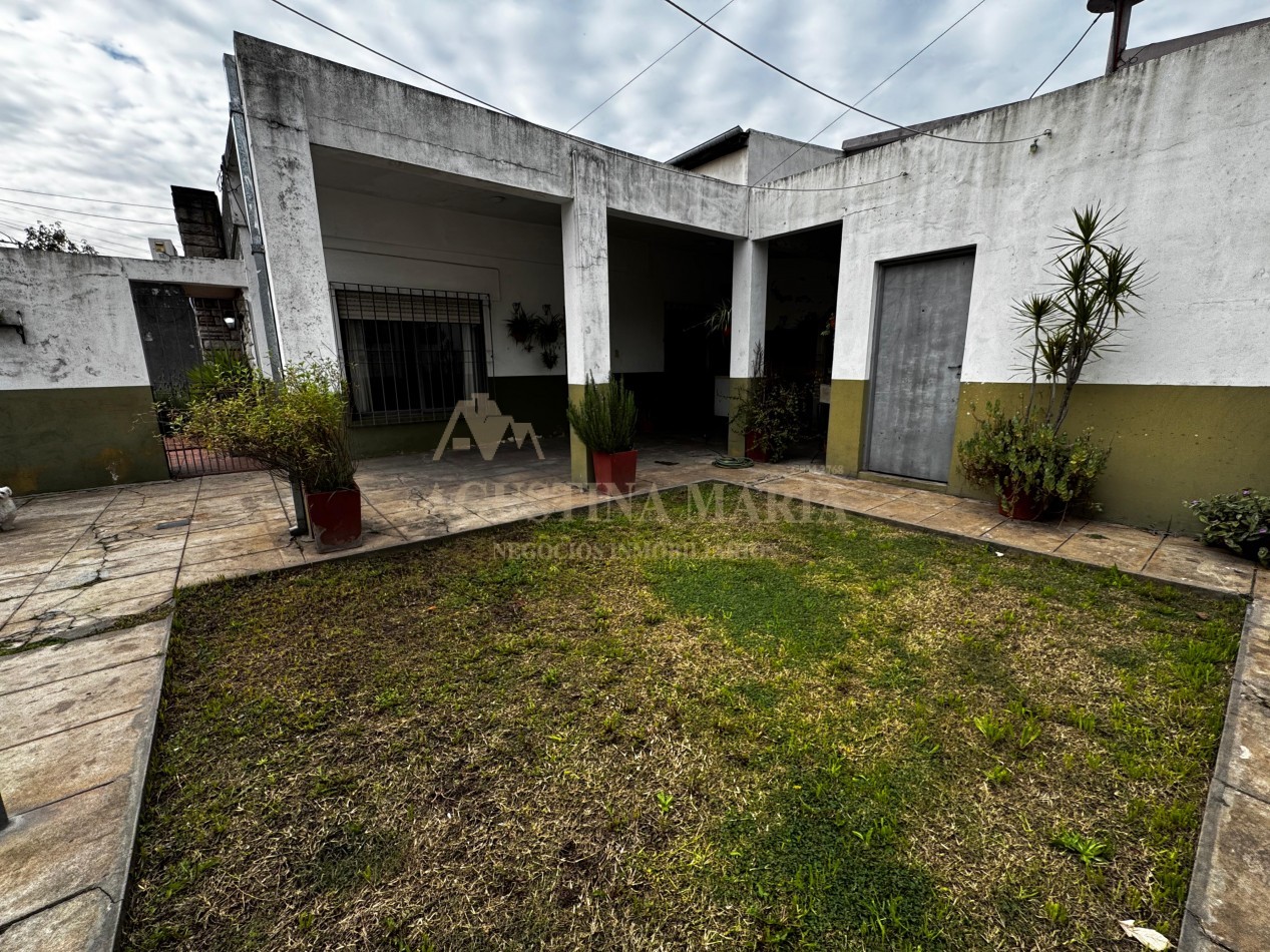 VENTA CASA DE 4 AMBIENTES EN JOSE C PAZ