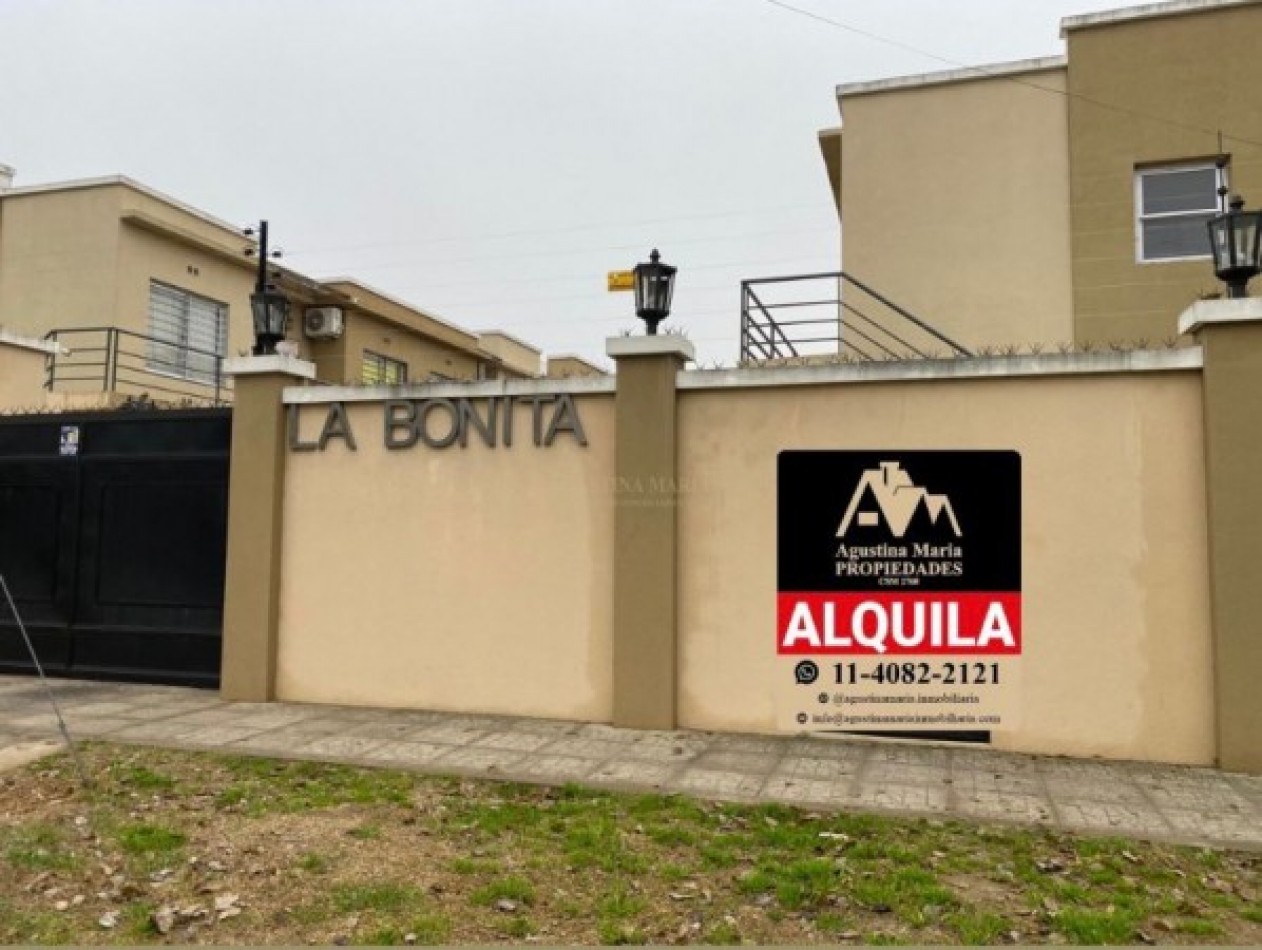 VENTA DEPARTAMENTO 2 AMBIENTES CON PATIO Y COCHERA
