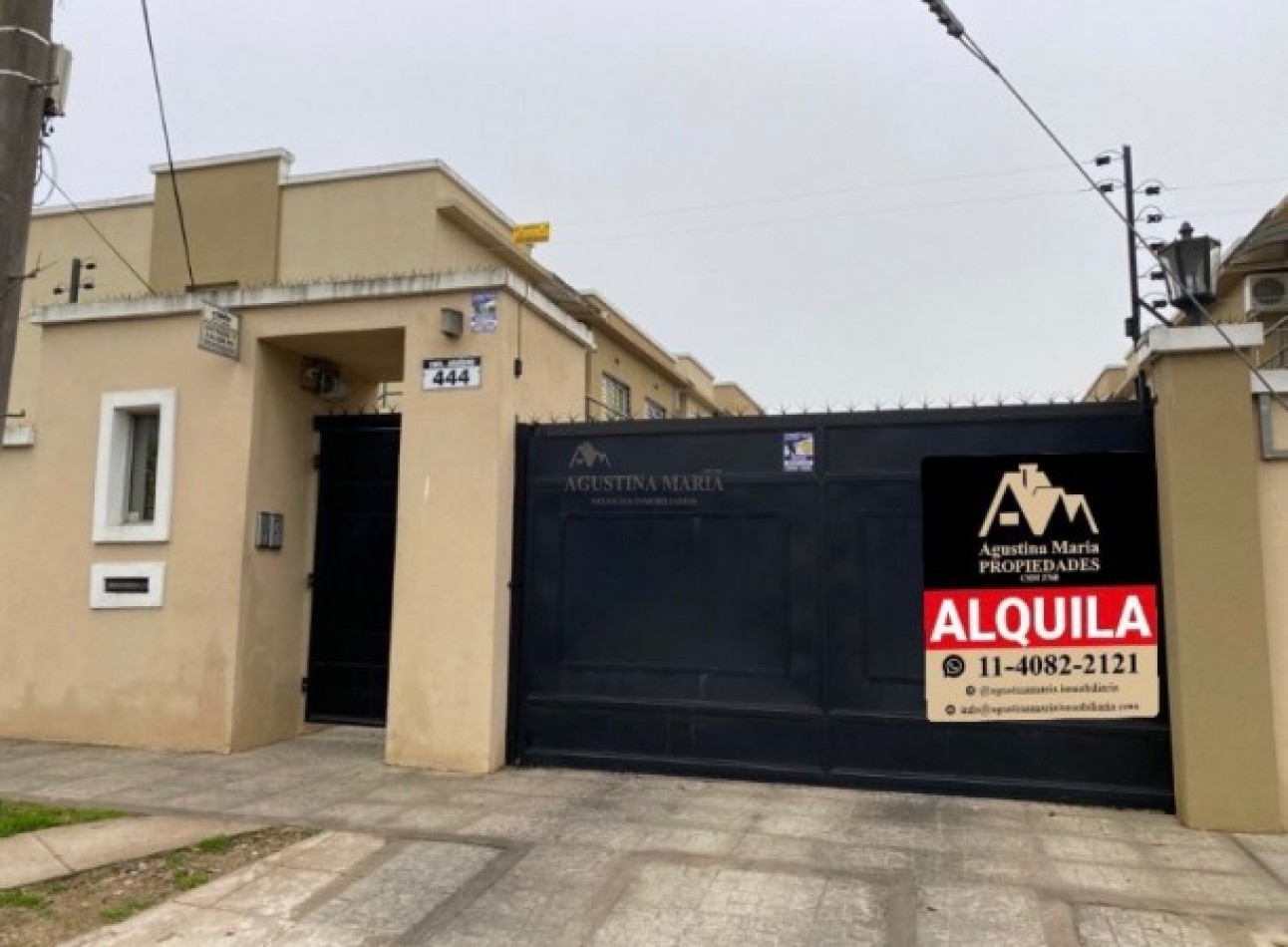 VENTA DEPARTAMENTO 2 AMBIENTES CON PATIO Y COCHERA