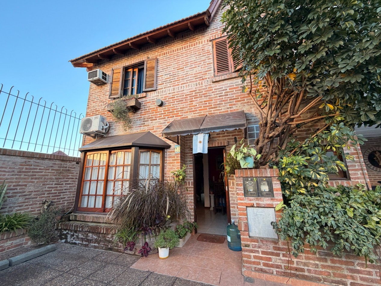 ALQUILER TRIPLEX 4 AMBIENTES SAN MIGUEL 