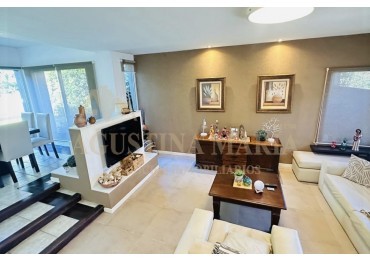 VENTA CASA 5 AMBIENTES BELLA VISTA 