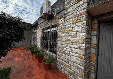 VENTA CASA DE 4 AMBIENTES EN JOSE C PAZ