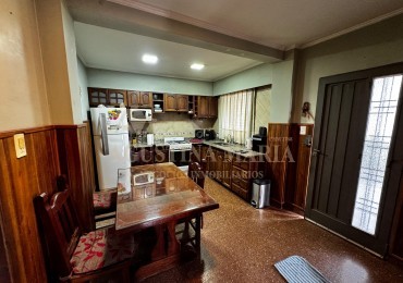 VENTA CASA DE 4 AMBIENTES EN JOSE C PAZ